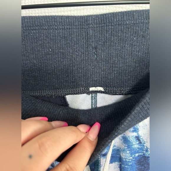 LULULEMON Blue Tie Dye Zip Up Jogger Sweatpants Women’s Size 8 - Picture 10 of 11